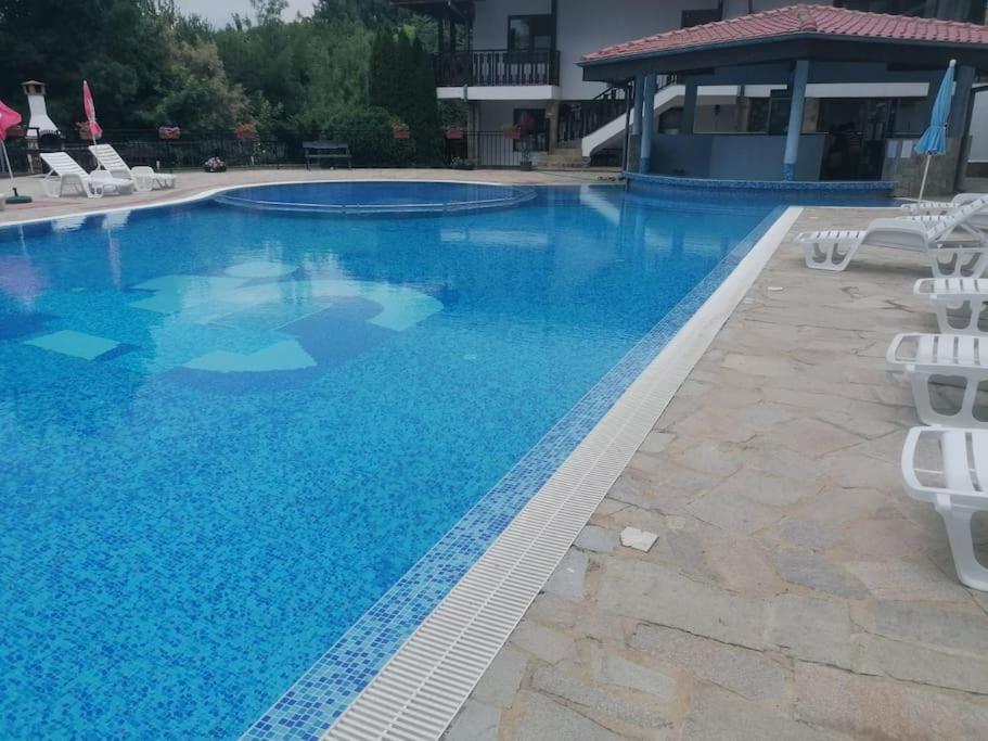 Spacious Fully Furnished Studio In Kavarna Apart Hotel Exteriér fotografie