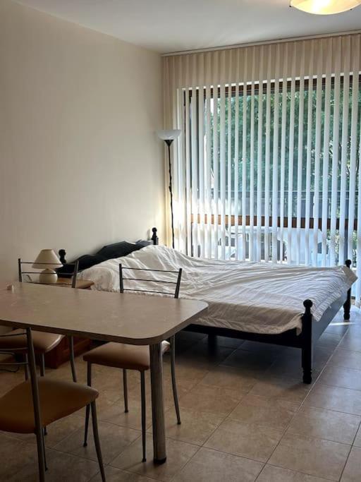 Spacious Fully Furnished Studio In Kavarna Apart Hotel Exteriér fotografie