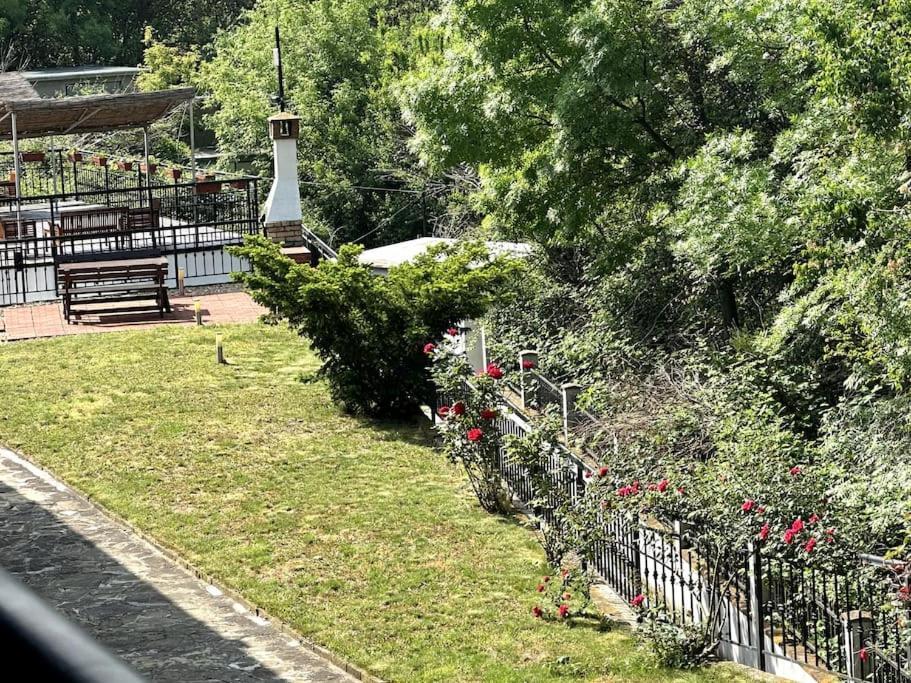 Spacious Fully Furnished Studio In Kavarna Apart Hotel Exteriér fotografie